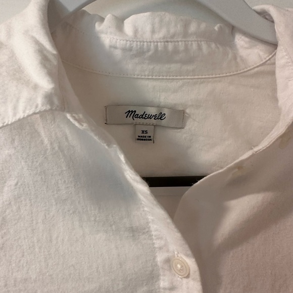 Madewell crisp white boxy button up blouse. Work wear perfect - Picture 2 of 3